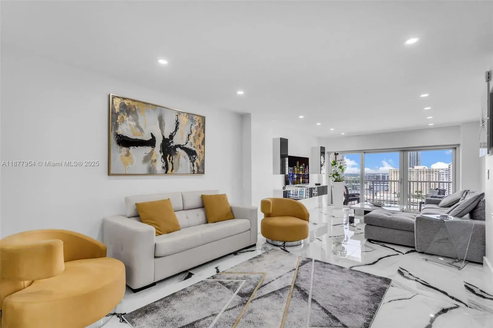 1965 S Ocean Dr # 15B, Hallandale Beach FL 33009