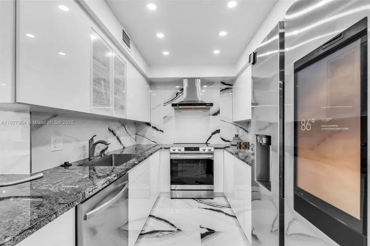 1965 S Ocean Dr # 15B, Hallandale Beach FL 33009