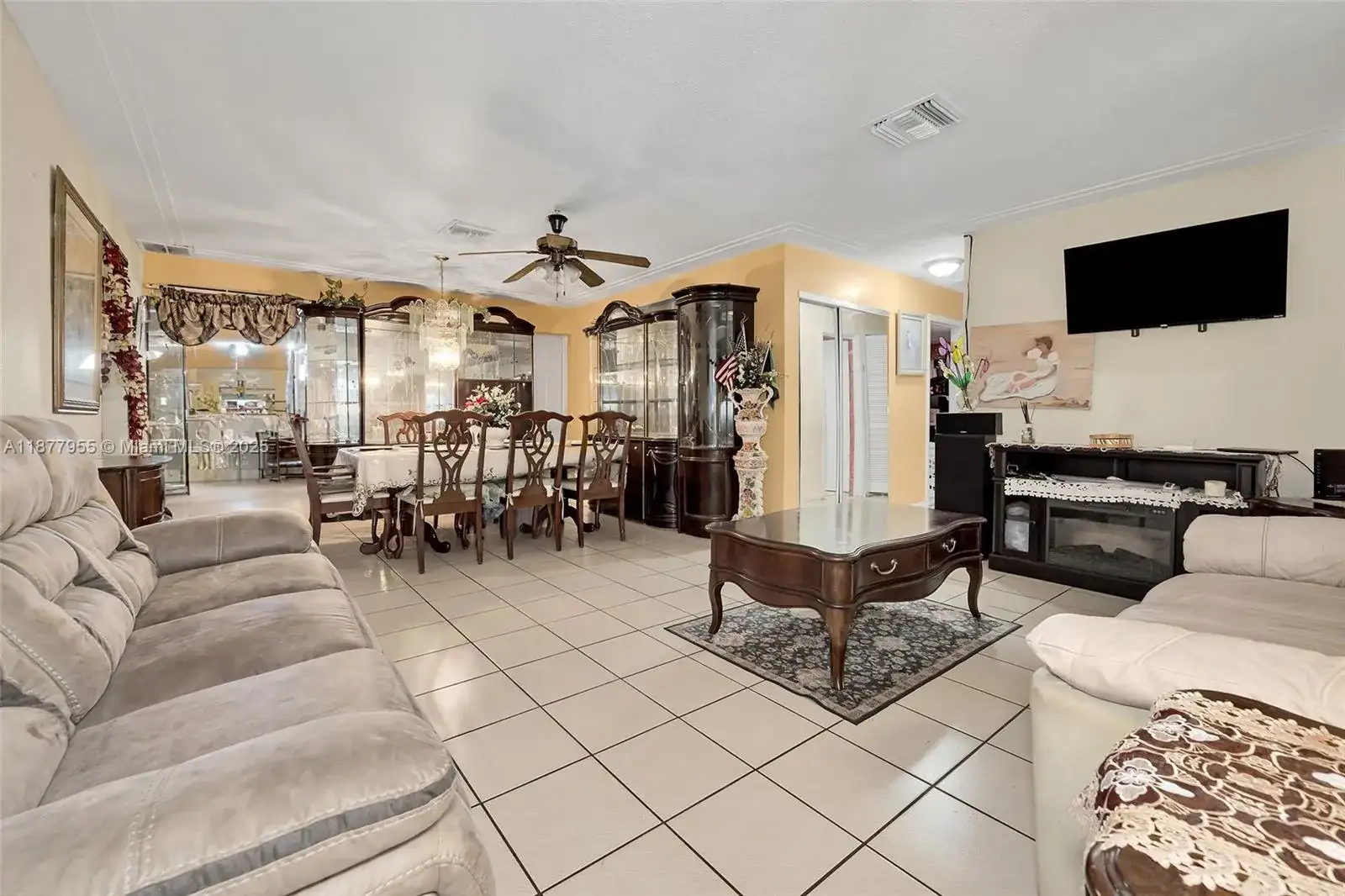 1412 NW 63rd Ave, Margate FL 33063 photo 5