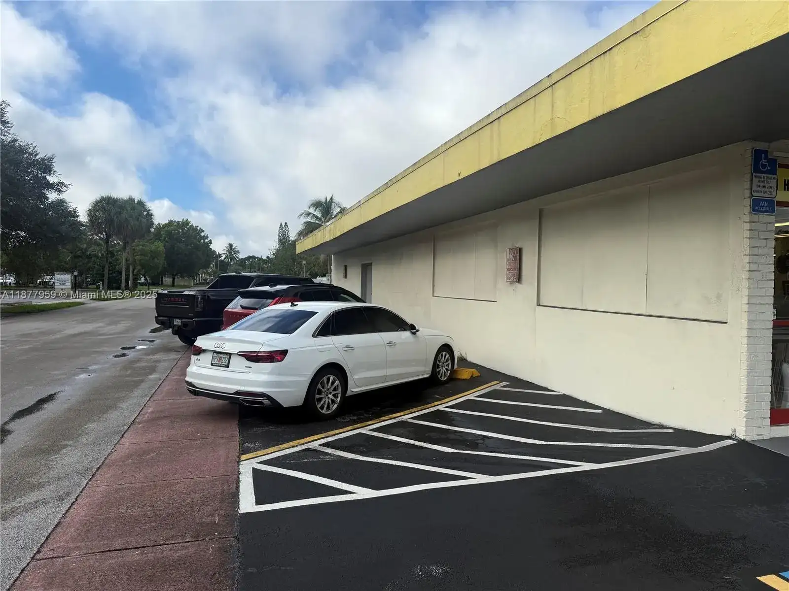 6140-6144 Hollywood Blvd, Hollywood FL 33024 photo 3