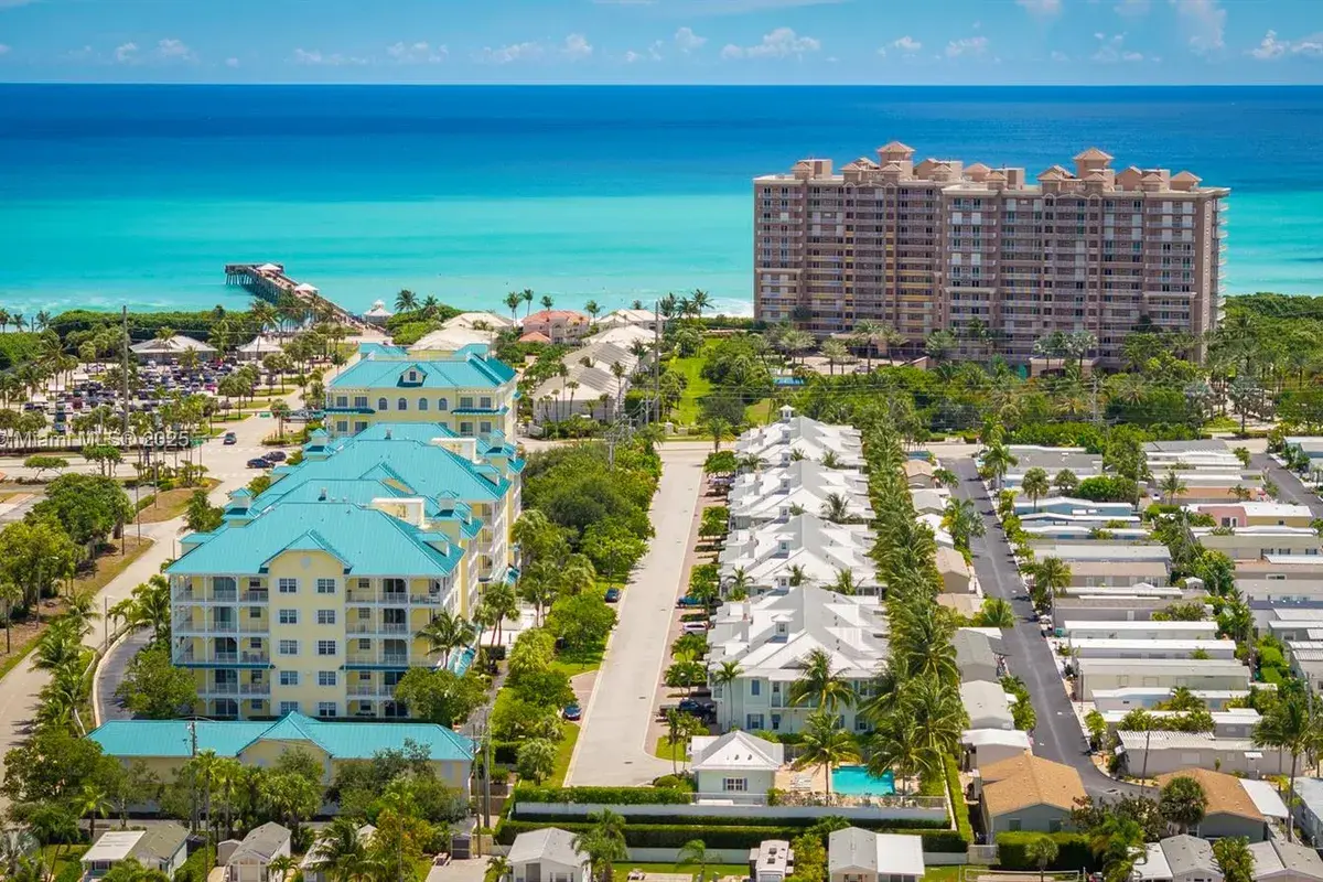 140 Ocean Breeze Dr, Juno Beach FL 33408