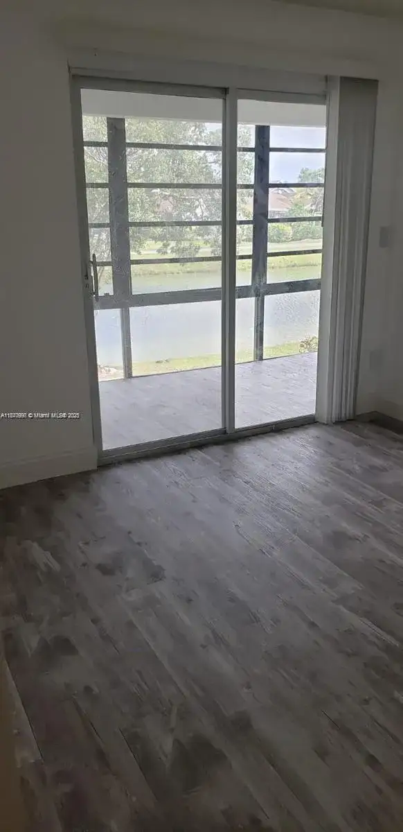 9709 Hammocks Blvd # 202, Miami FL 33196 photo 2