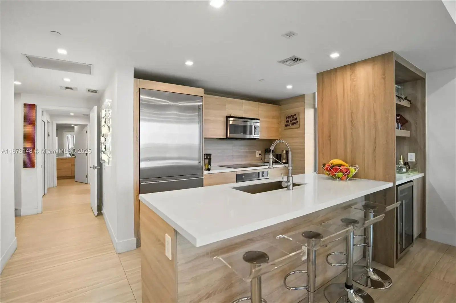 16385 Biscayne Blvd # 1601, North Miami Beach FL 33160 photo 2