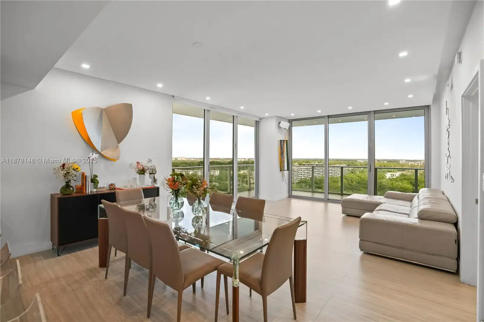 16385 Biscayne Blvd # 1601, North Miami Beach FL 33160 photo 3