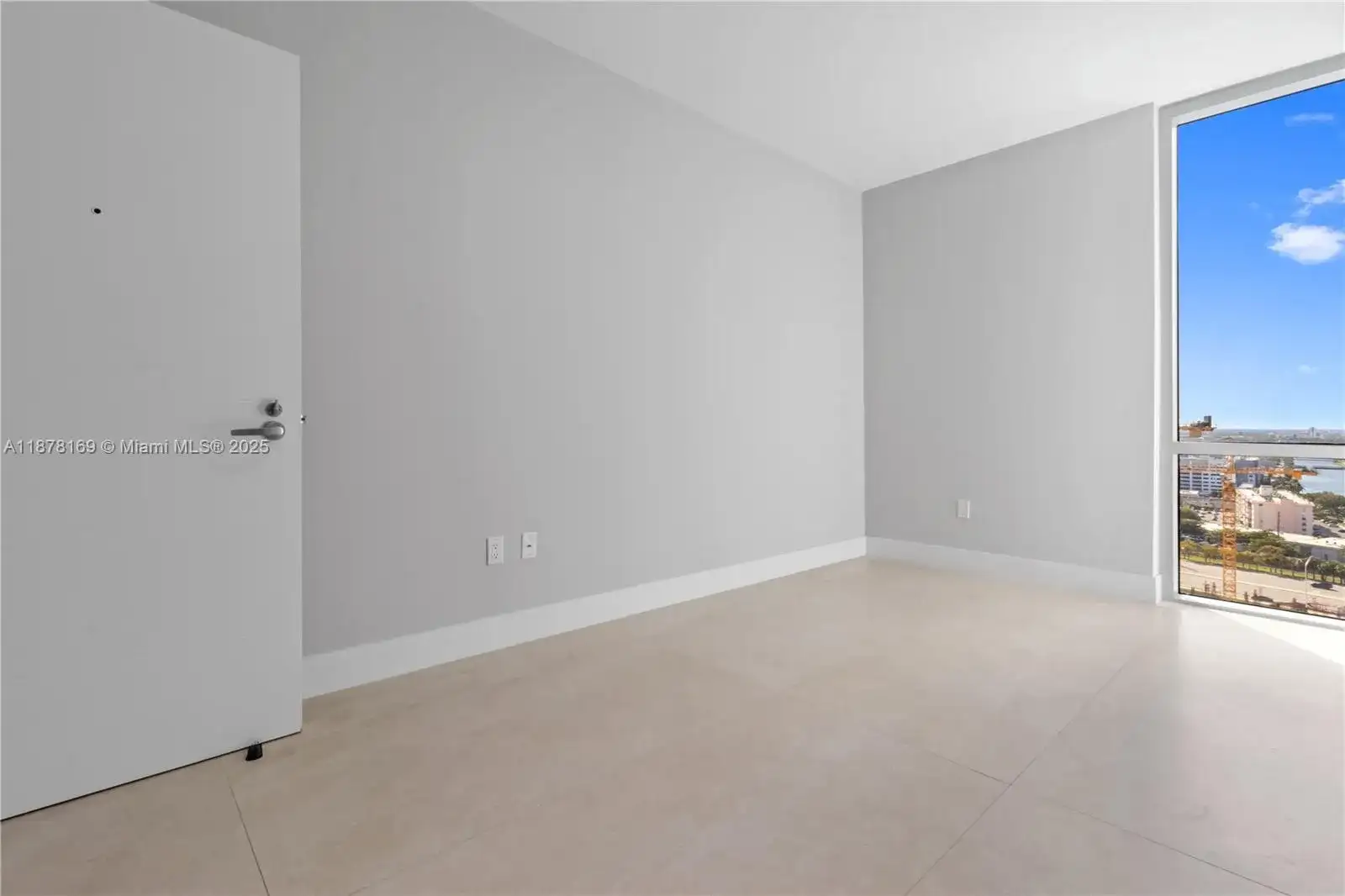 16385 Biscayne Blvd # 1921, North Miami Beach FL 33160 photo 5