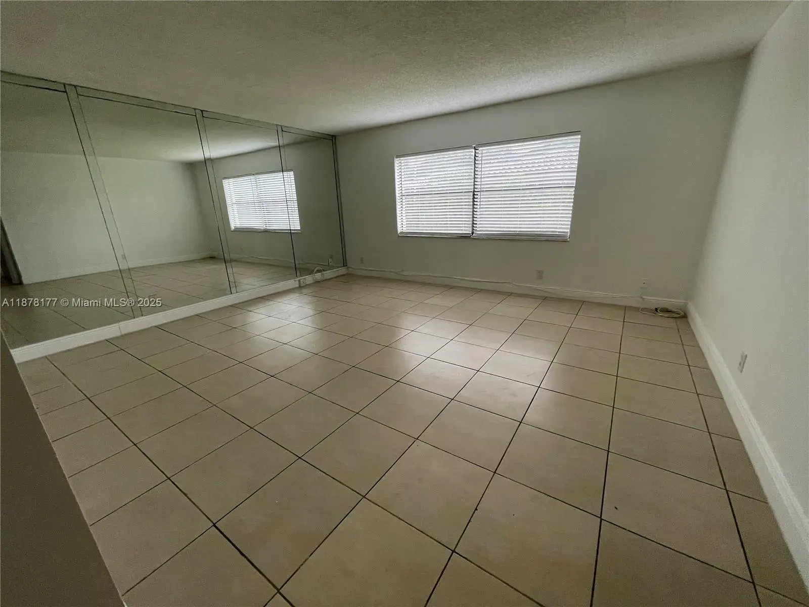 2390 Coral Springs Dr # 2390, Coral Springs FL 33065