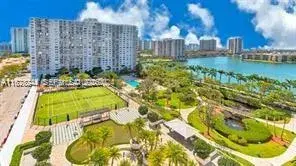 2801 NE 183rd St # 1914W, Aventura FL 33160