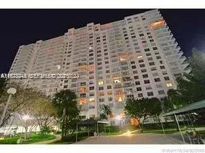 2801 NE 183rd St # 1914W, Aventura FL 33160