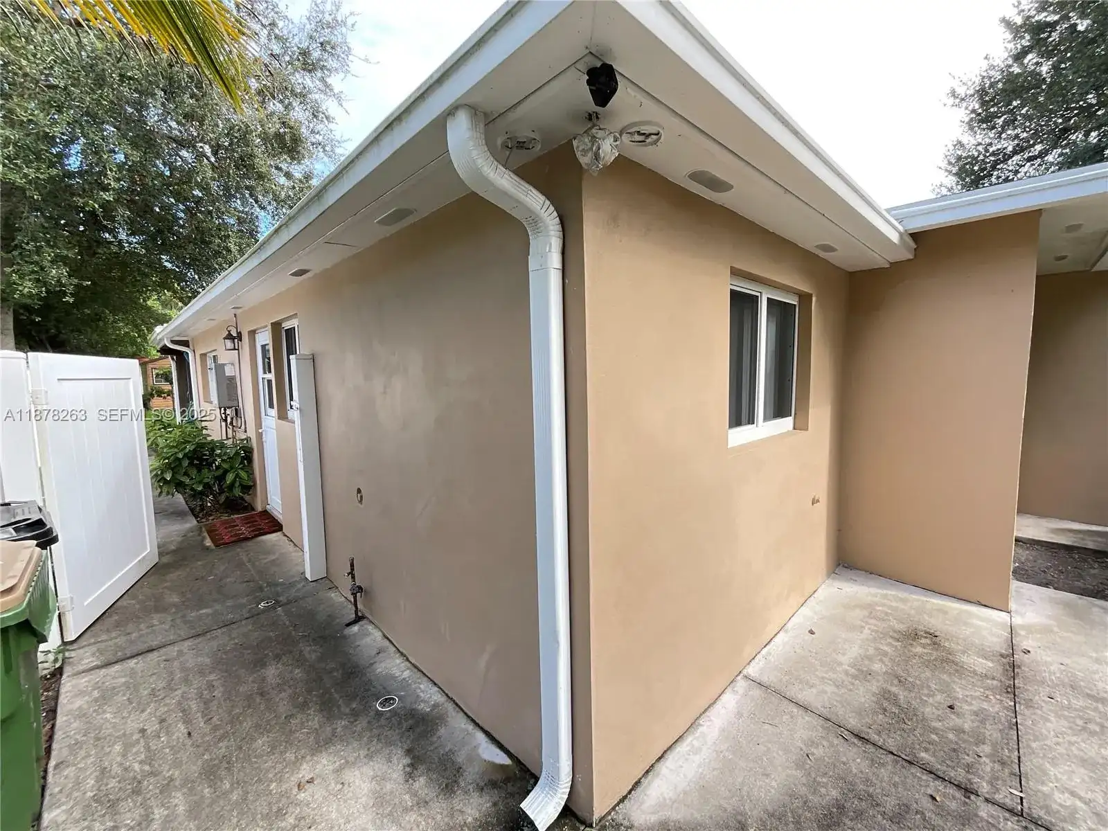 13275 NE 4th Ave, North Miami FL 33161 photo 3