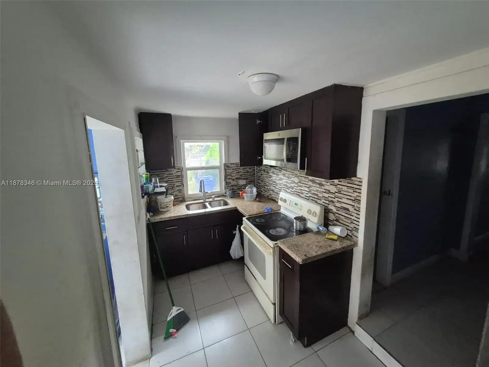 1243 NE 159th St, North Miami Beach FL 33162 photo 5