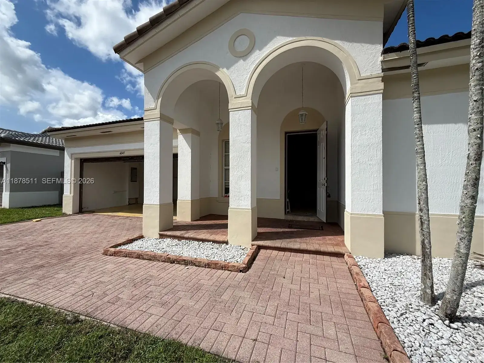 4045 NE 15th St, Homestead FL 33033 photo 2