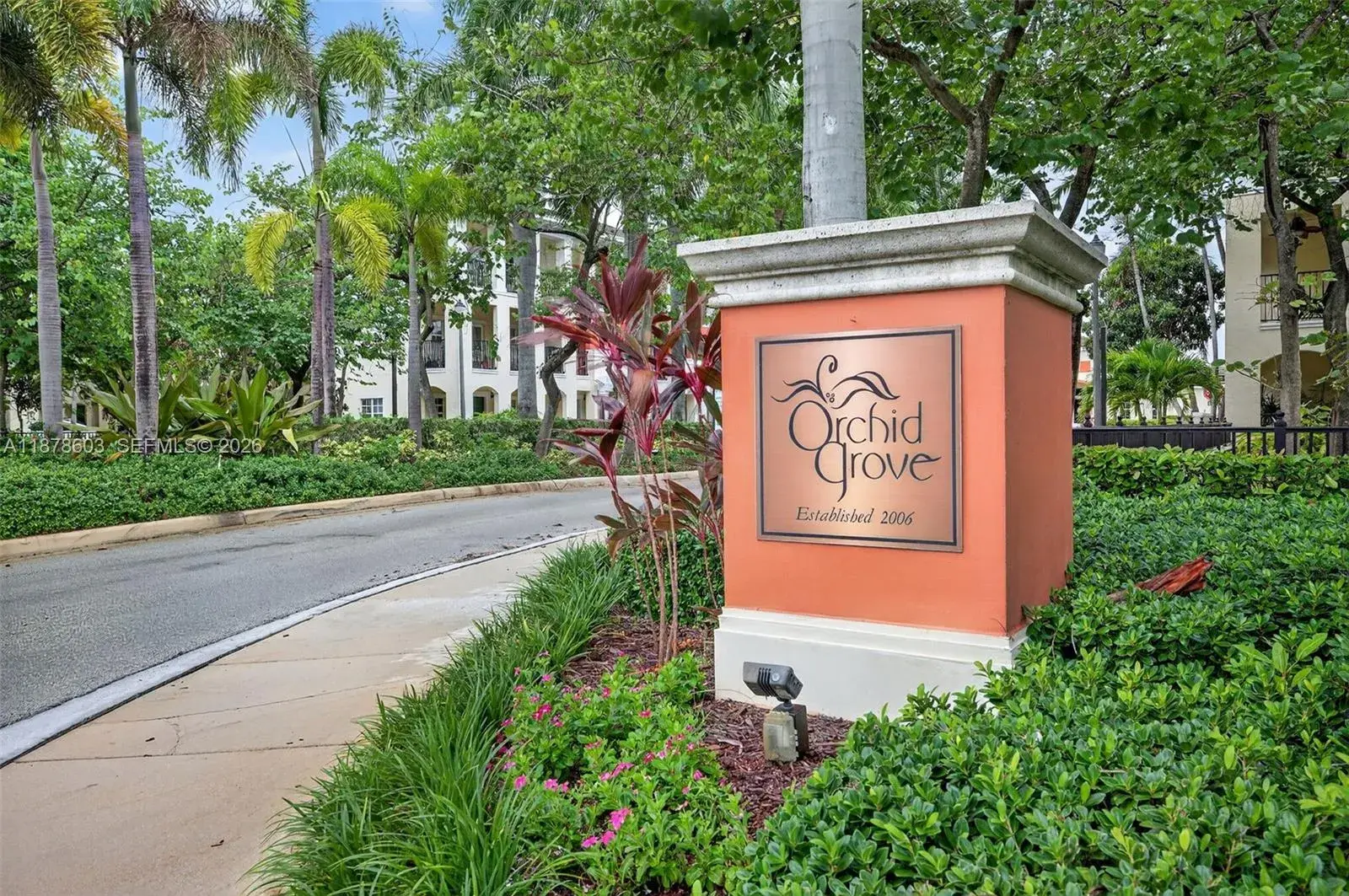 704 SW 1st Ave, Pompano Beach FL 33060