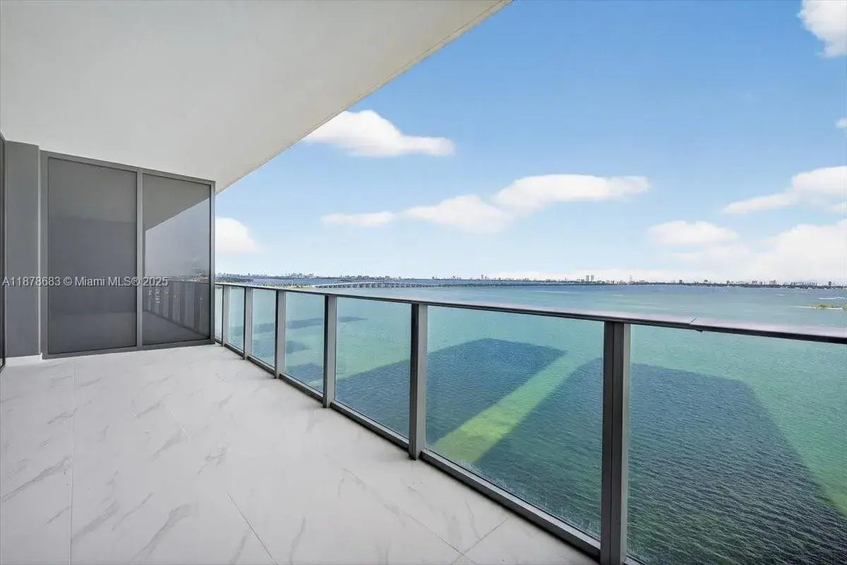 700 NE 24 # 1104, Miami FL 33137