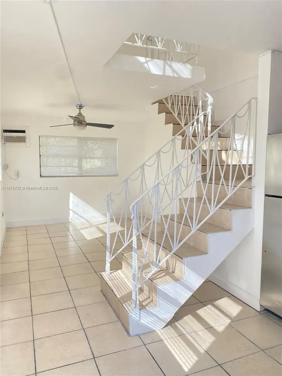 421 NE 68th St # 6, Miami FL 33138 photo 2