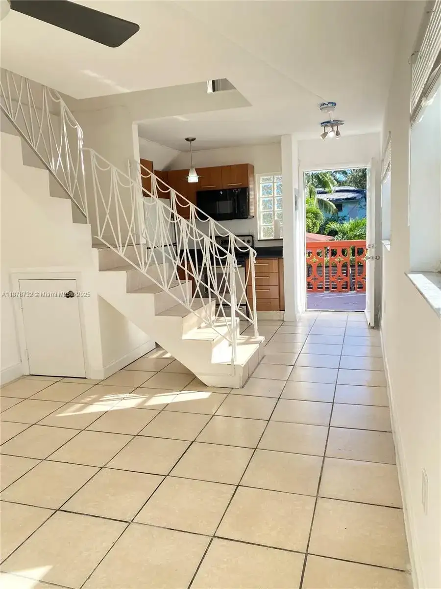421 NE 68th St # 6, Miami FL 33138 photo 3