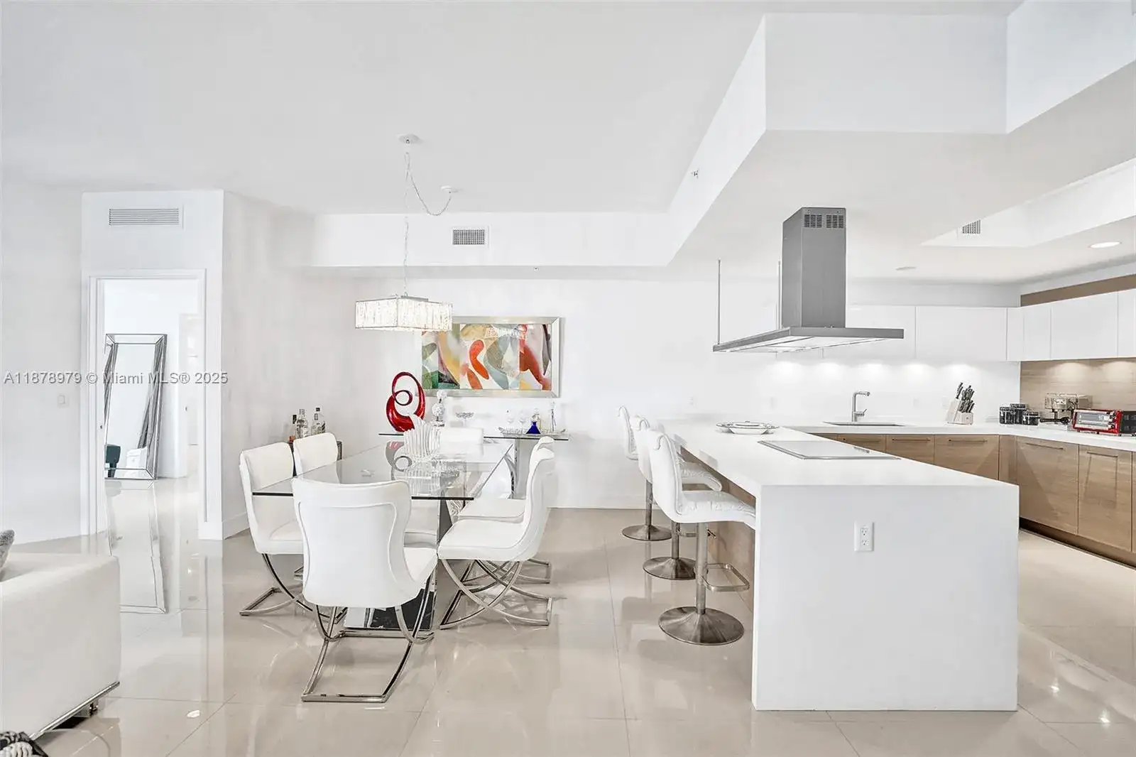17301 Biscayne Blvd # 1207, North Miami Beach FL 33160 photo 3