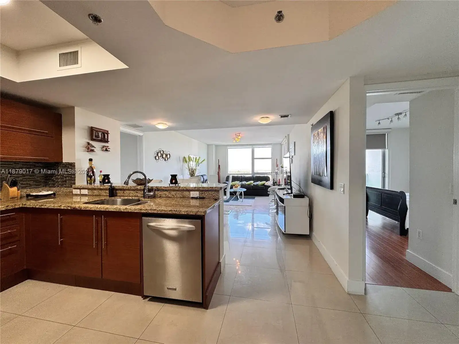 2681 N Flamingo Rd # 1503S, Sunrise FL 33323 photo 2