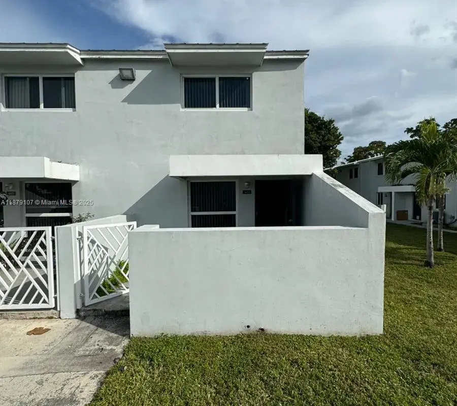 483 NW 19th St # 362, Miami FL 33136