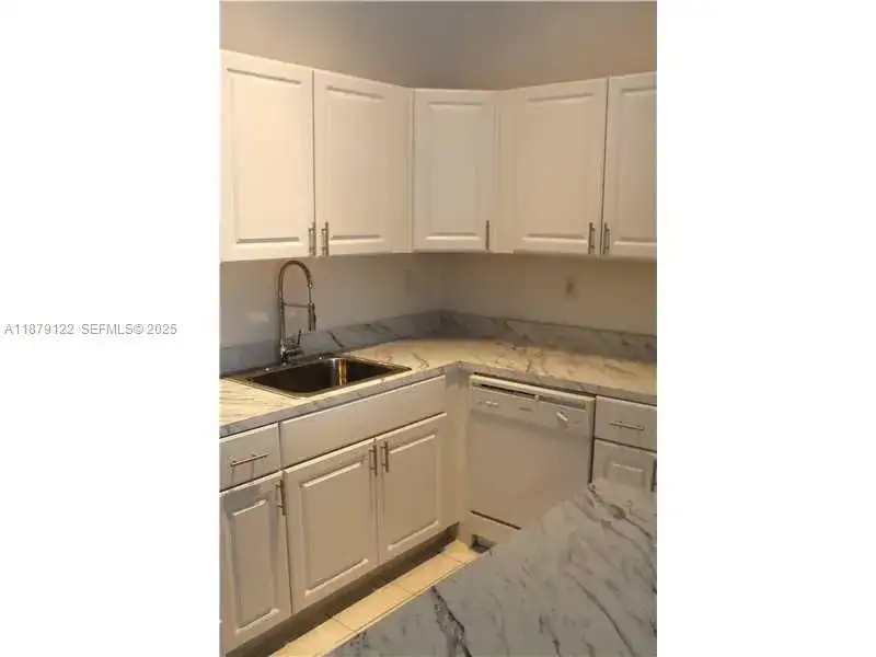 468 NE 206 LN # 205, Miami FL 33179 photo 4