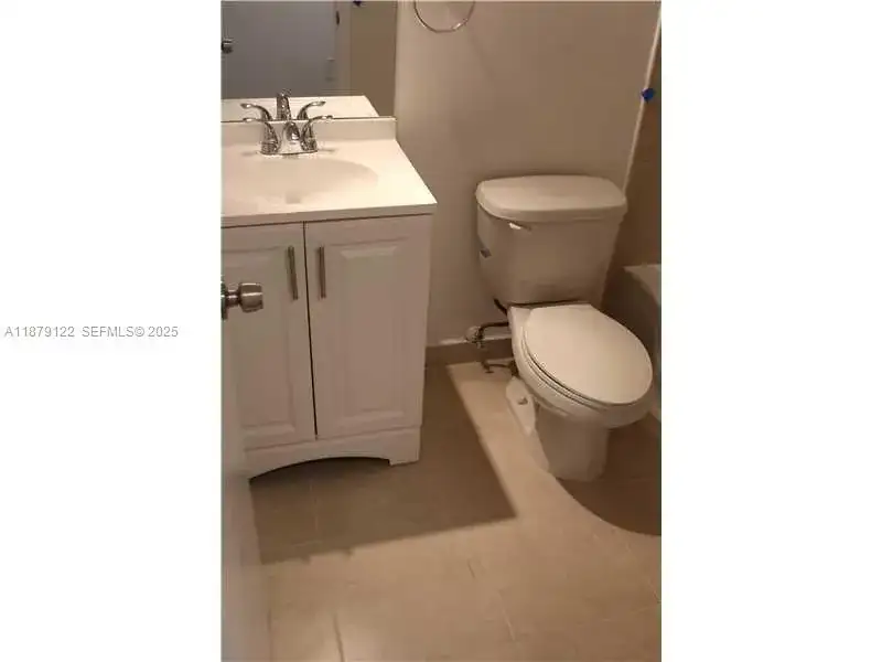 468 NE 206 LN # 205, Miami FL 33179 photo 5