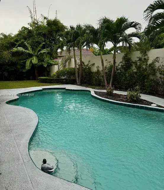7425 SW 170th Ter, Palmetto Bay FL 33157