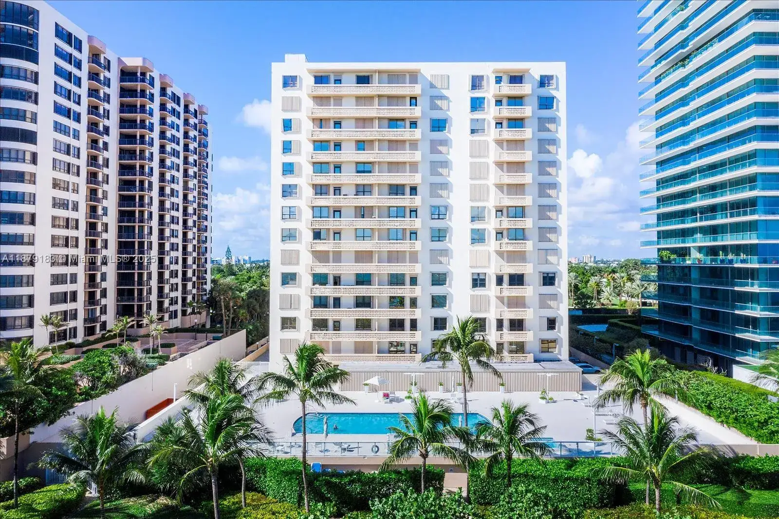 10185 Collins Ave # 917, Bal Harbour FL 33154