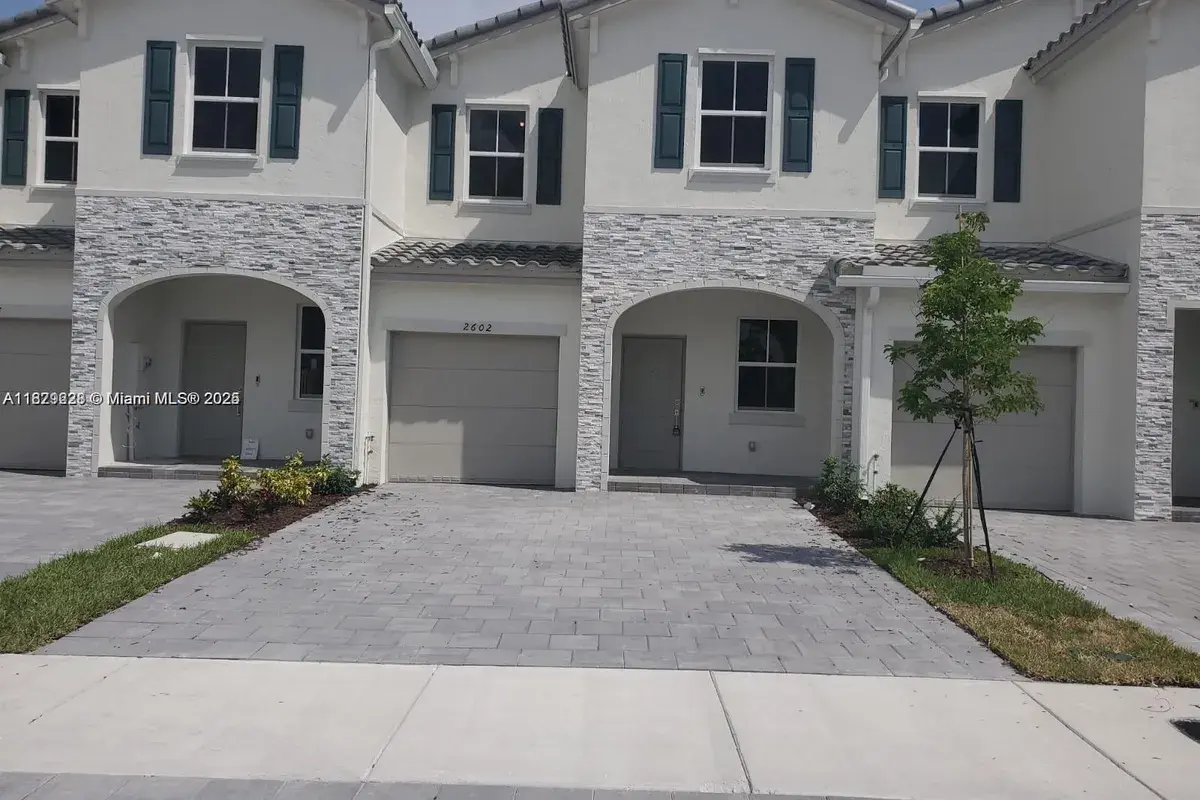 2602 SE 11th St # 2602, Homestead FL 33035