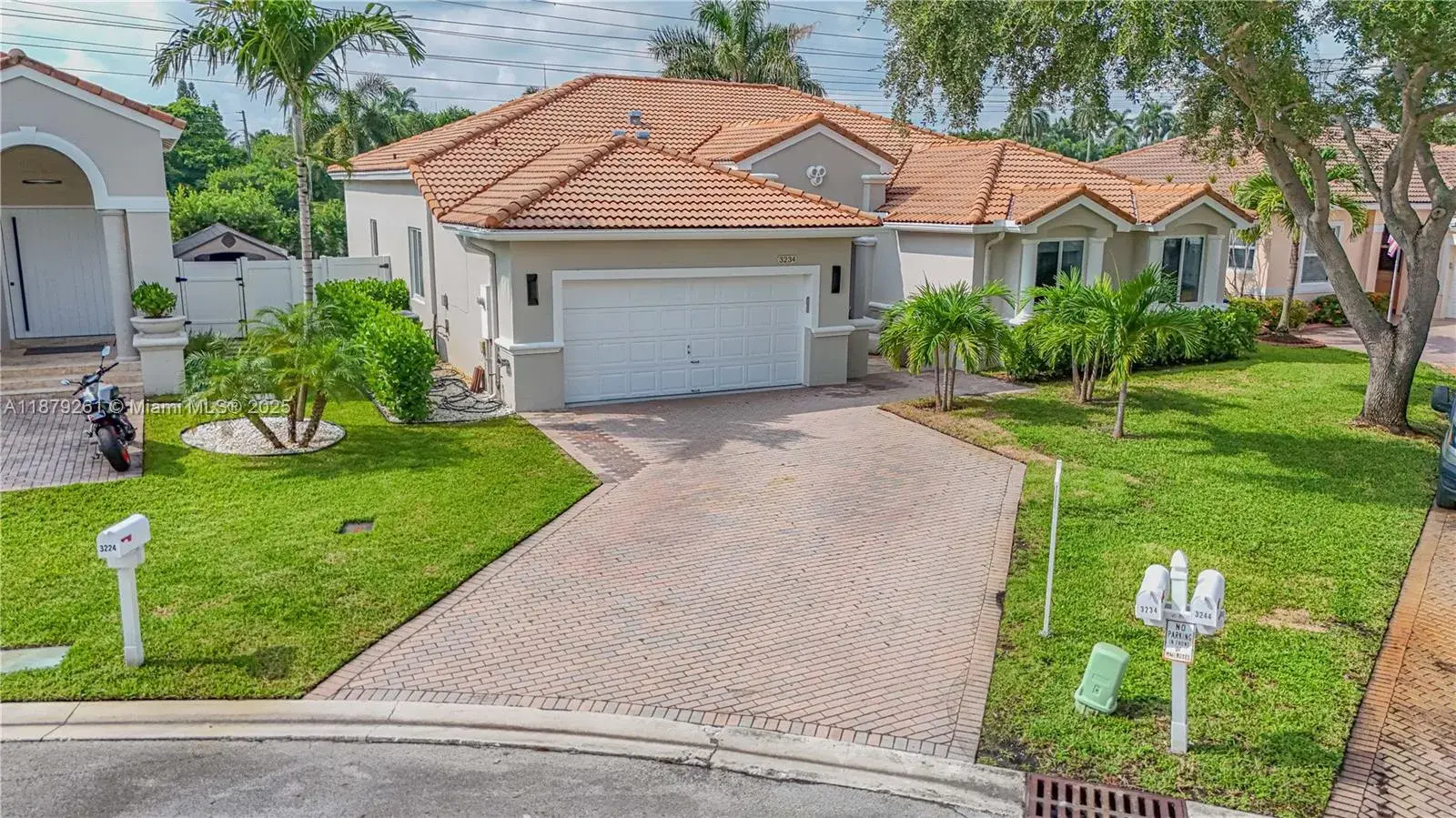 3234 SW 53rd Ct, Hollywood FL 33312