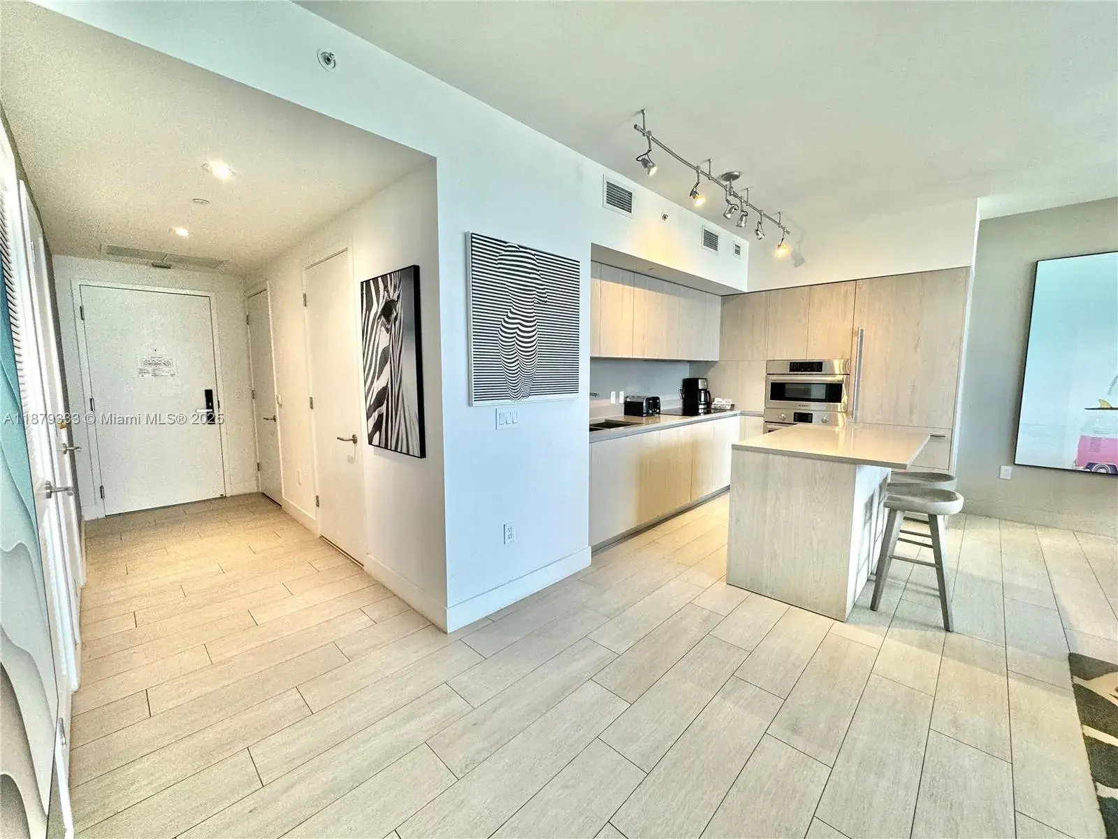 4010 S Ocean Dr # R2406, Hollywood FL 33019