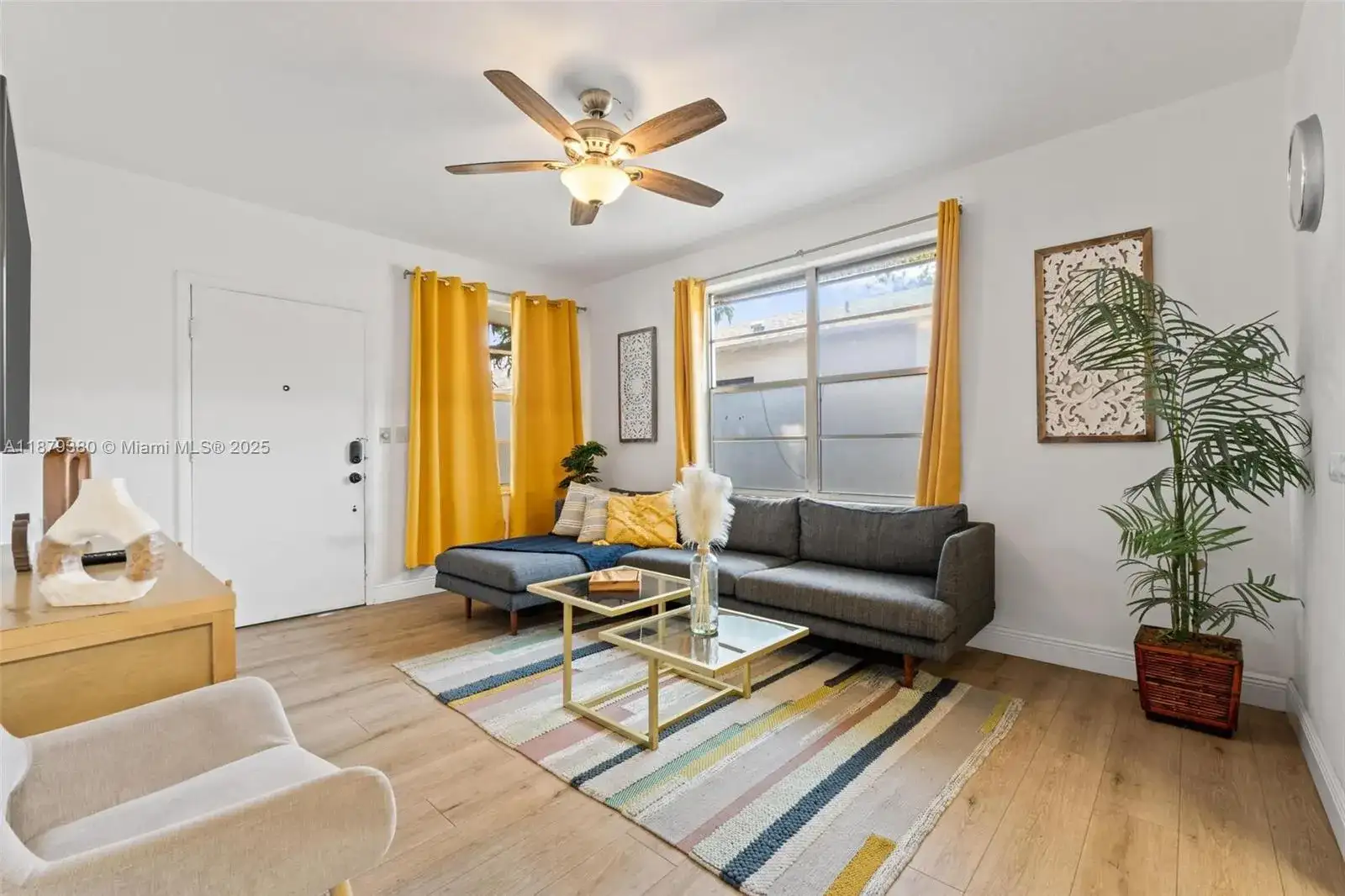 2453 SW 17th St # 2453, Miami FL 33145 photo 4