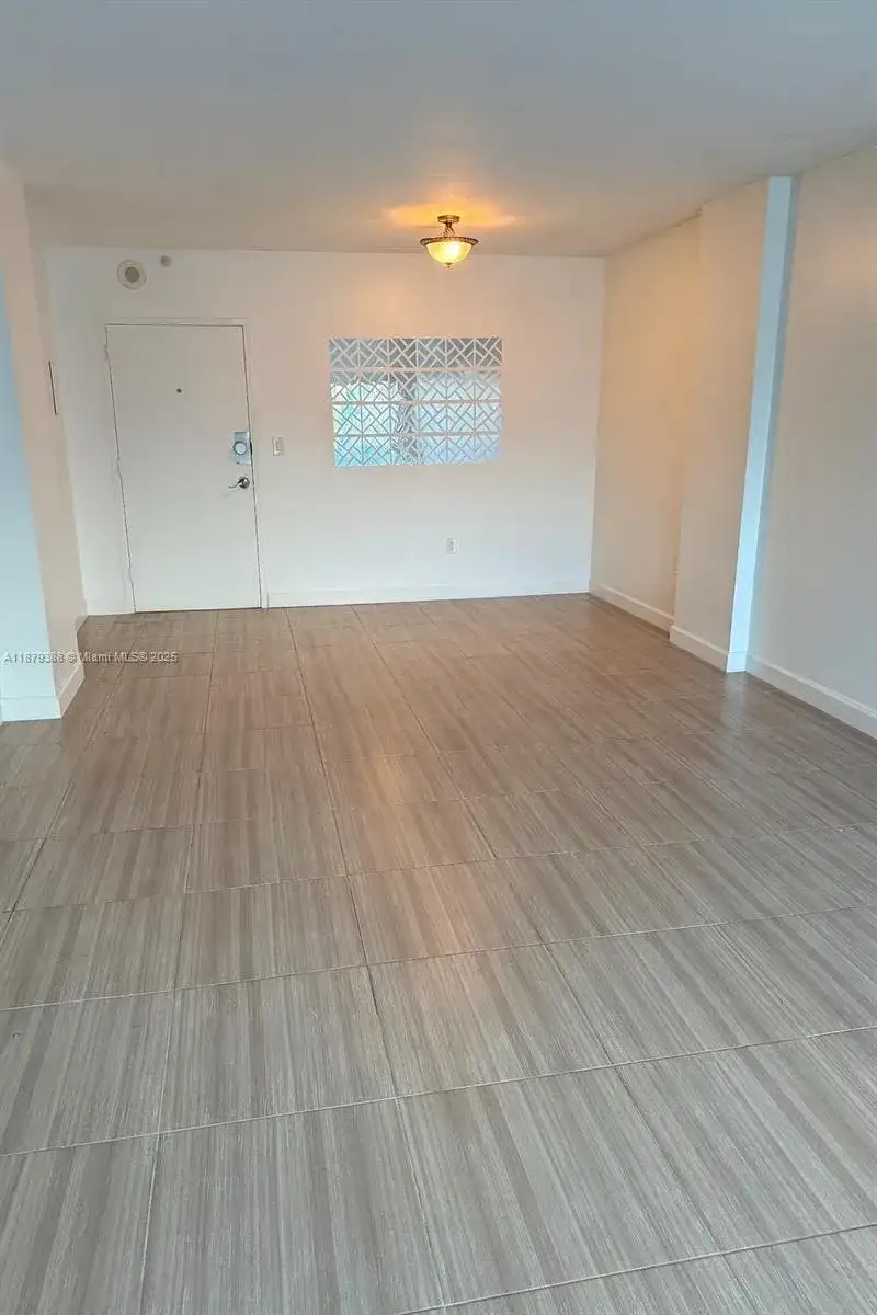 400 Kings Point Dr # 224, Sunny Isles Beach FL 33160 photo 4