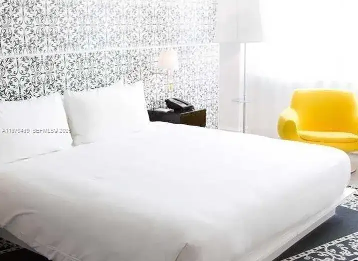 1 bedroom 1 bath Residential for sale at 1100 West Ave # 1510, Miami Beach FL 33139