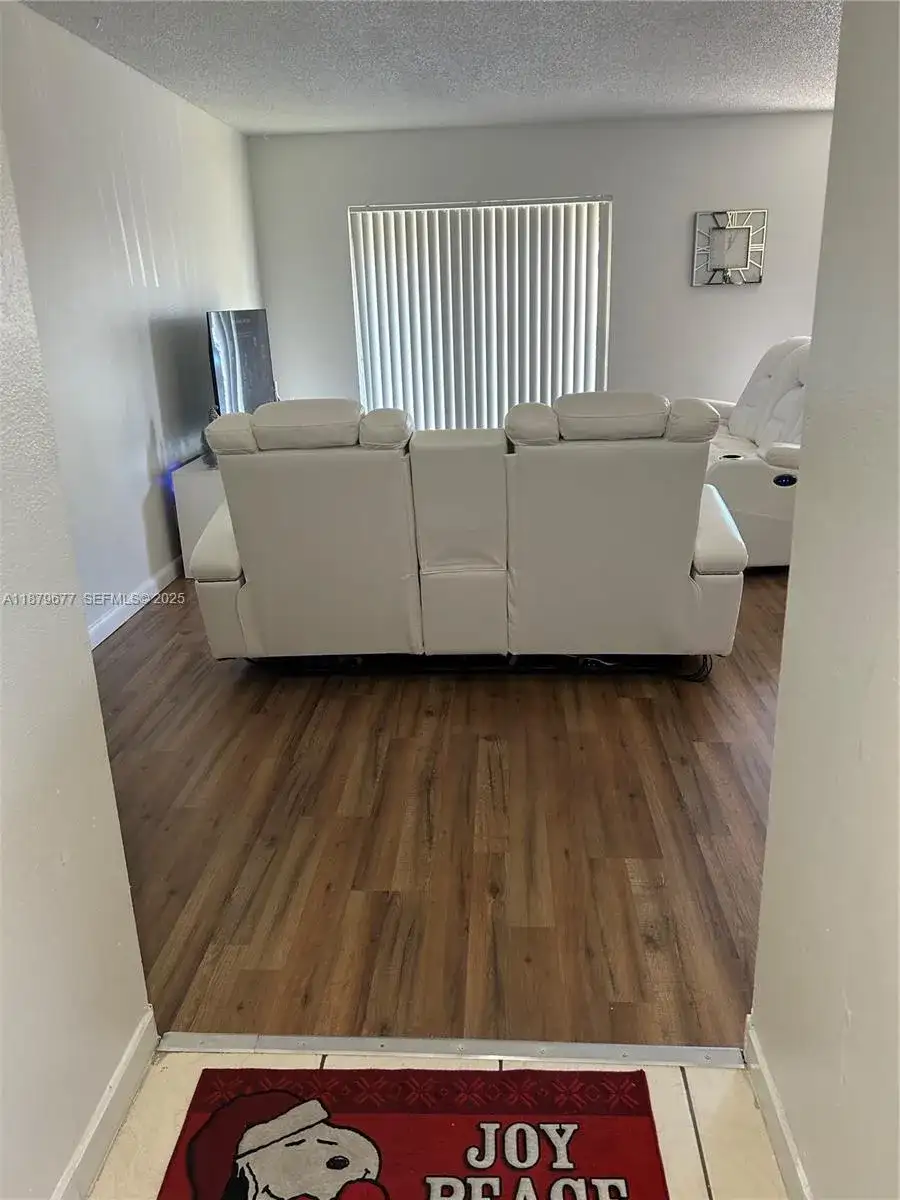 17901 NW 68th Ave # R209, Hialeah FL 33015 photo 2