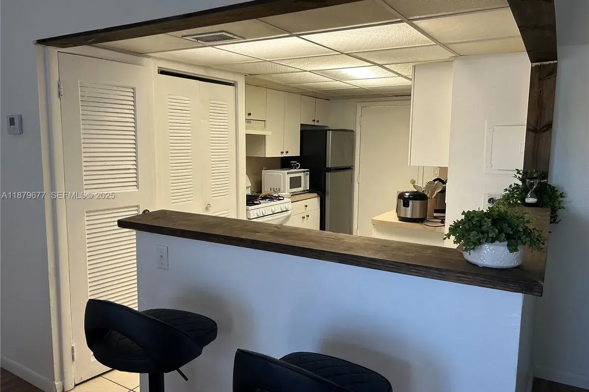 17901 NW 68th Ave # R209, Hialeah FL 33015