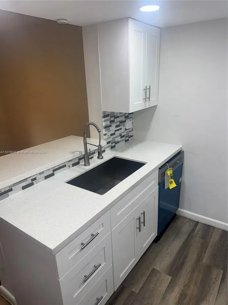 3183 Coral Lake Dr # 3183, Coral Springs FL 33065