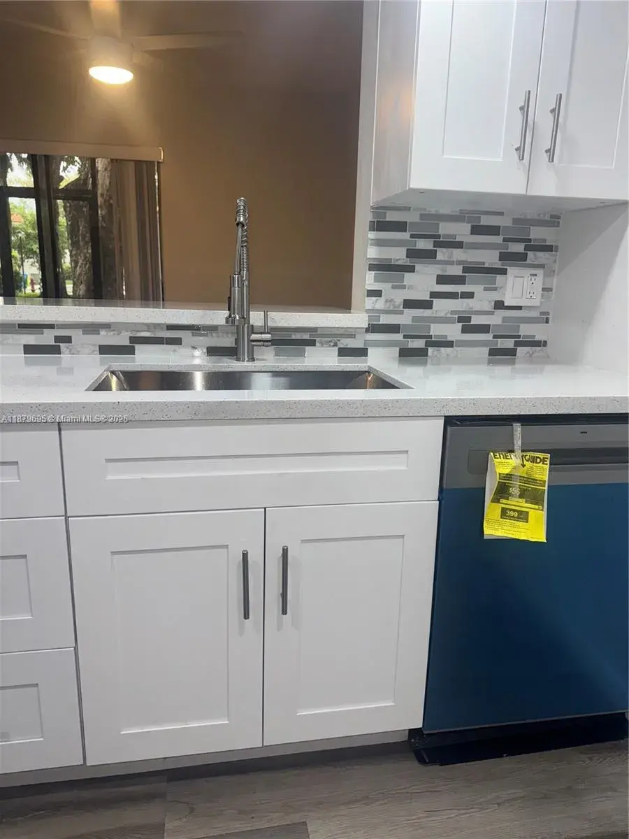 3183 Coral Lake Dr # 3183, Coral Springs FL 33065
