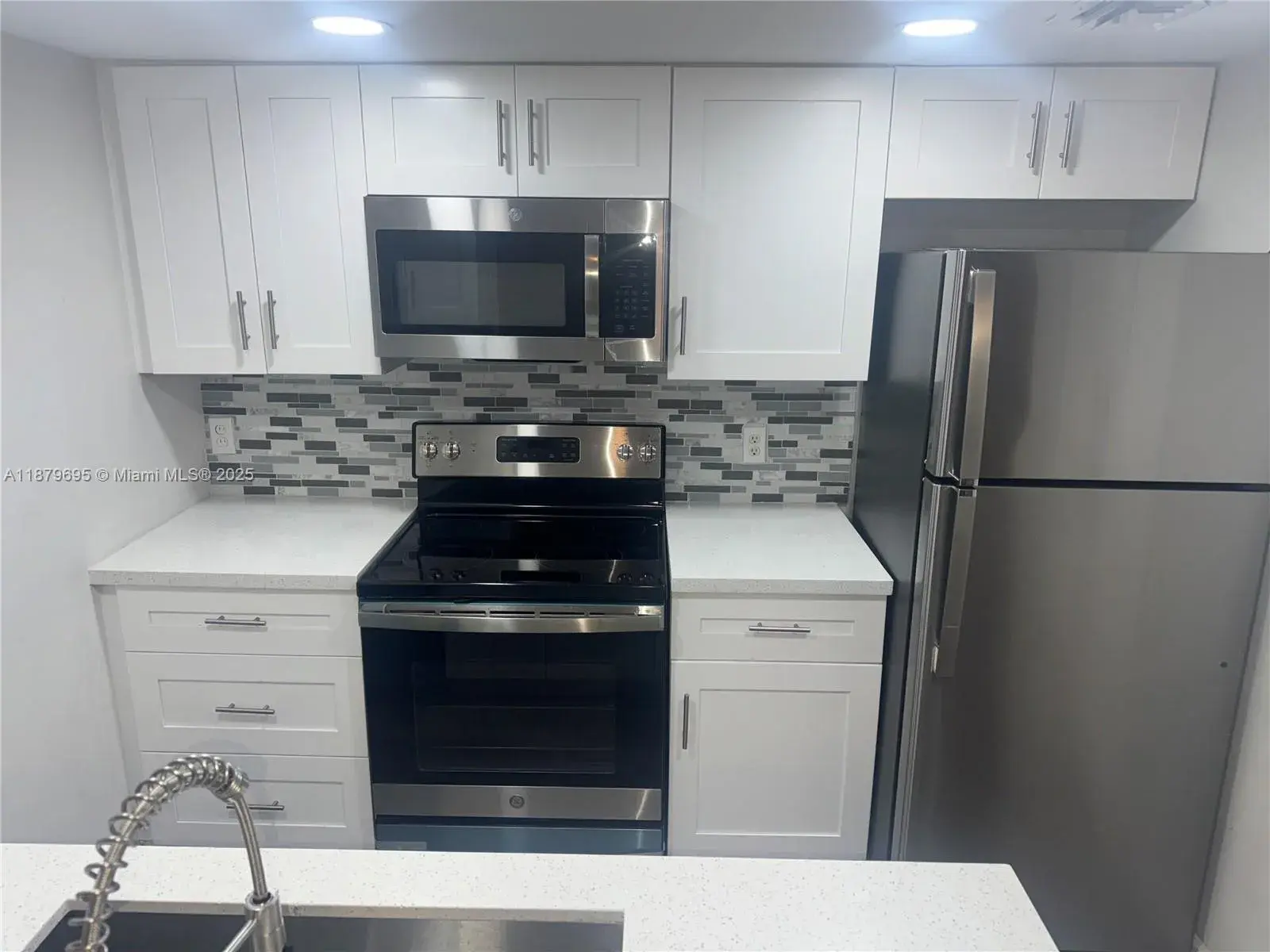 3183 Coral Lake Dr # 3183, Coral Springs FL 33065