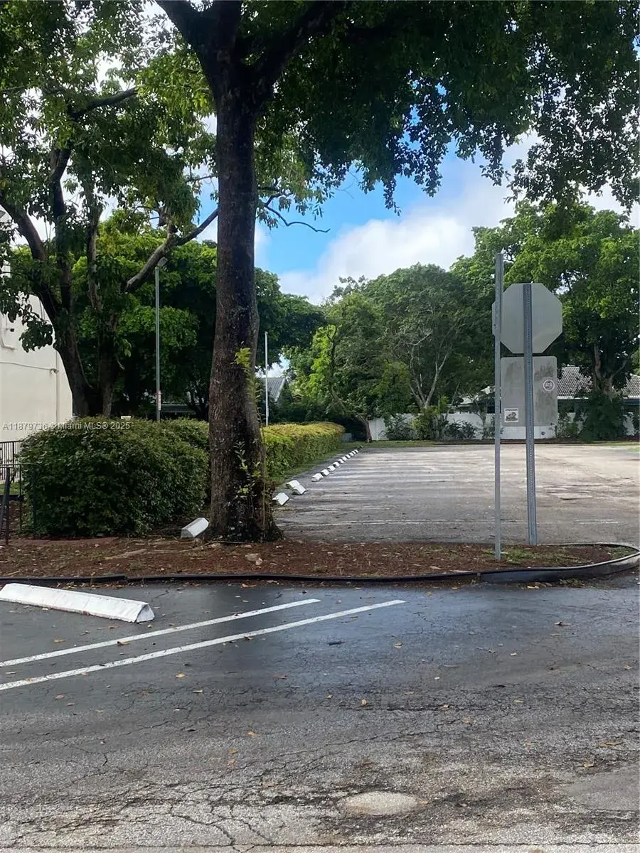 11504 W Sample Rd, Coral Springs FL 33065