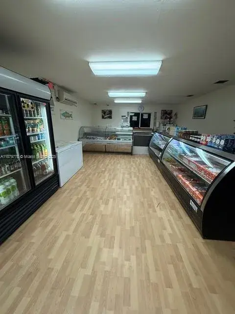 2601 SW 31st Ave, Hallandale Beach FL 33009