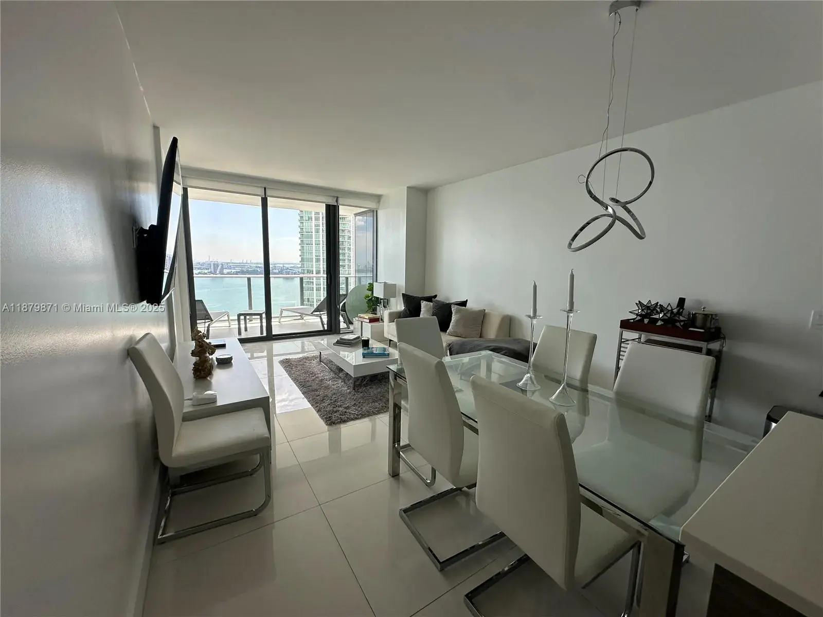 650 NE 32nd St # 3405, Miami FL 33137