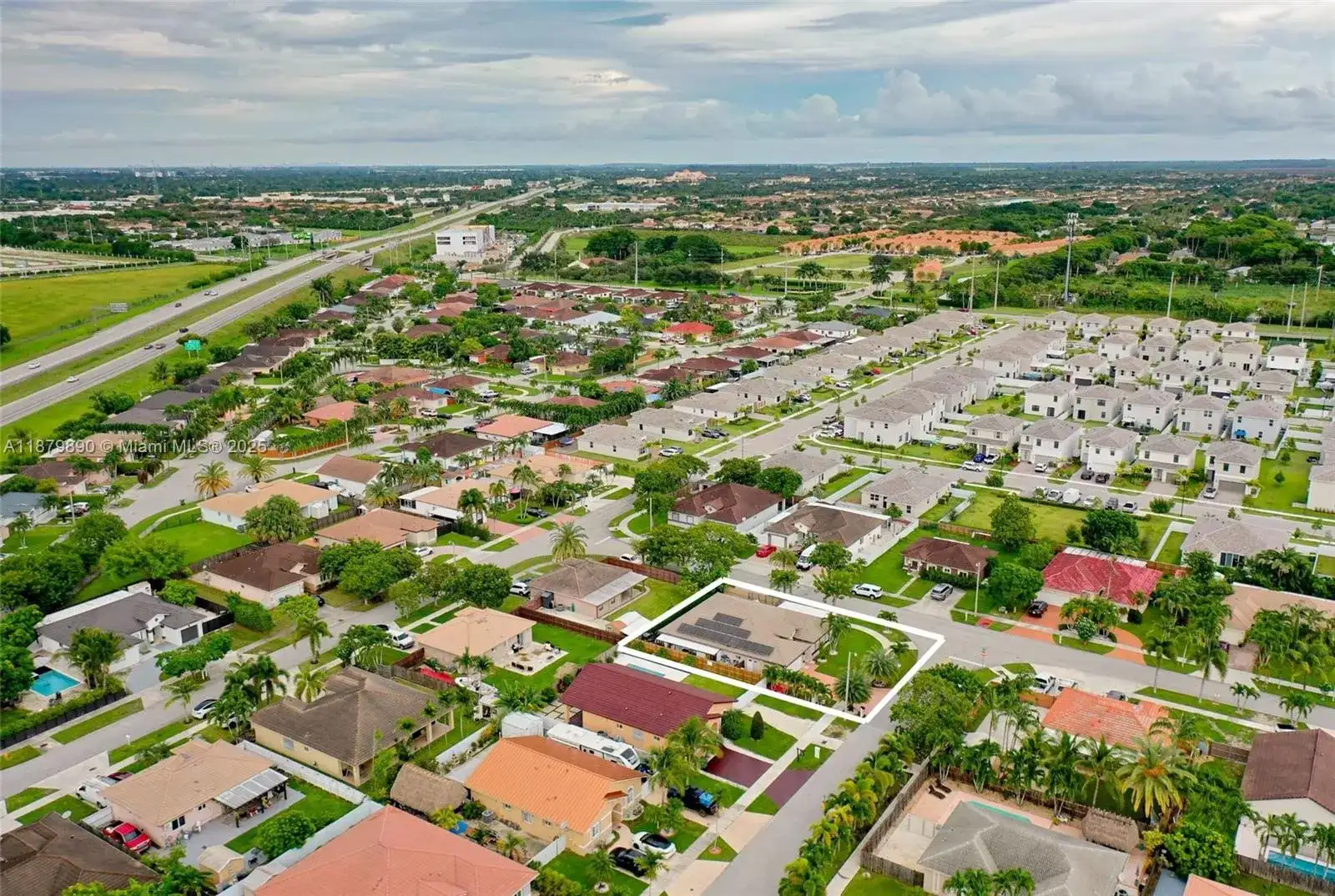 1407 SE 7th St, Homestead FL 33033 photo 4