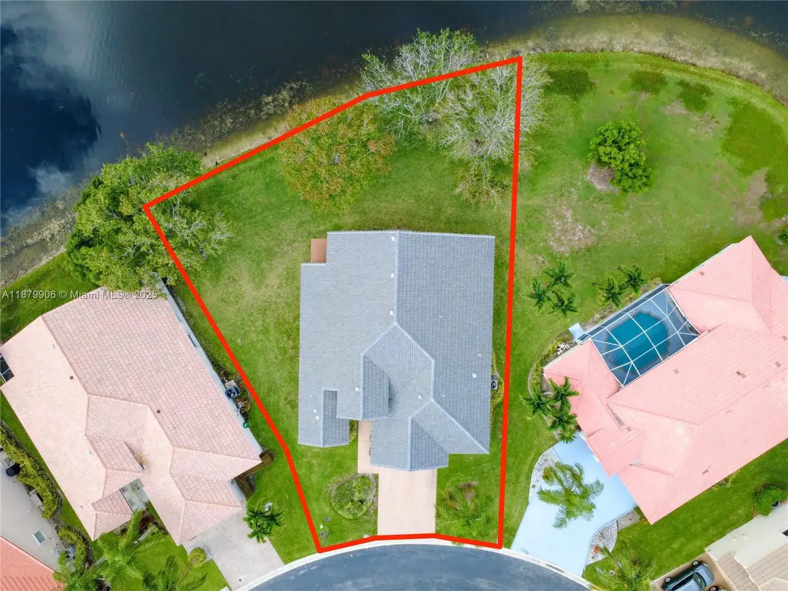 2549 Egret Lake Dr, Green Acres FL 33413 photo 2