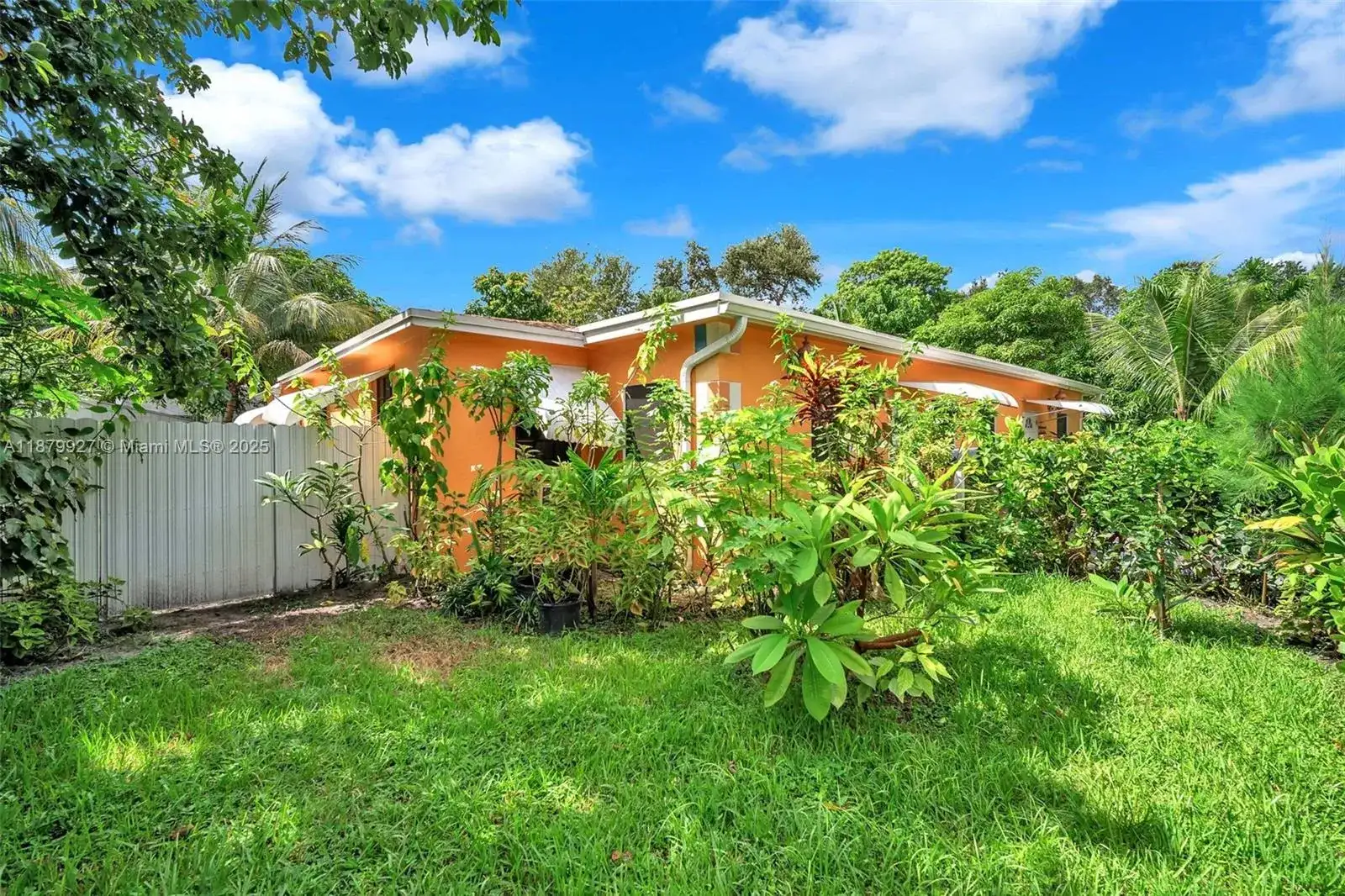 460 NE 132nd St, North Miami FL 33161 photo 4