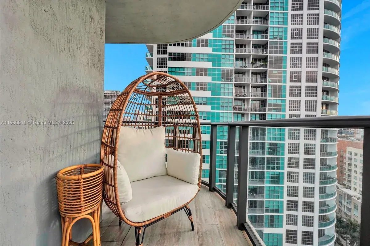 121 NE 34th St # 1601, Miami FL 33137