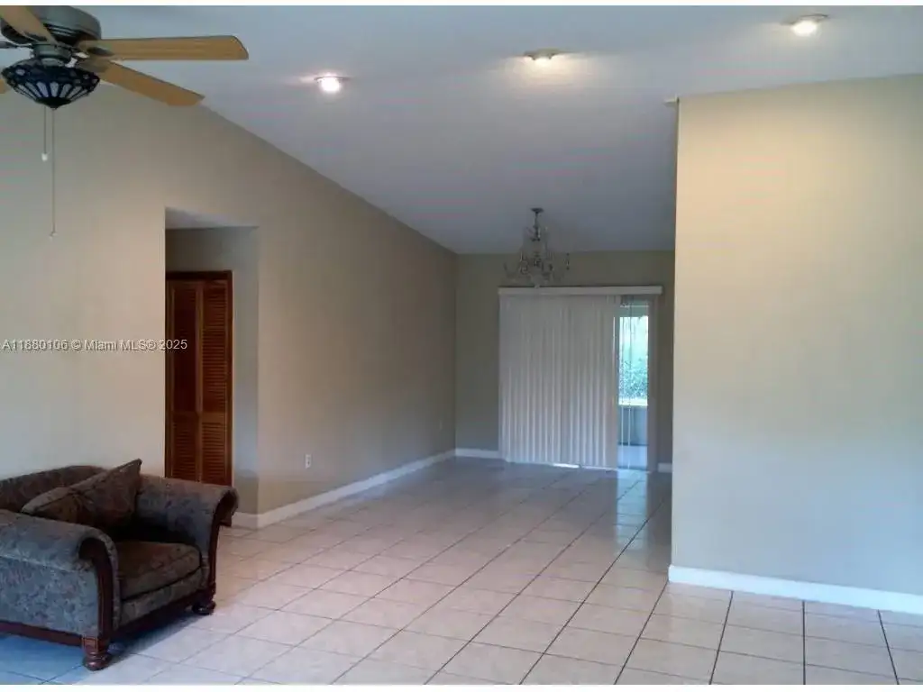9034 SW 163rd Ter, Palmetto Bay FL 33157 photo 2