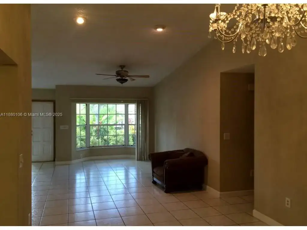 9034 SW 163rd Ter, Palmetto Bay FL 33157 photo 3