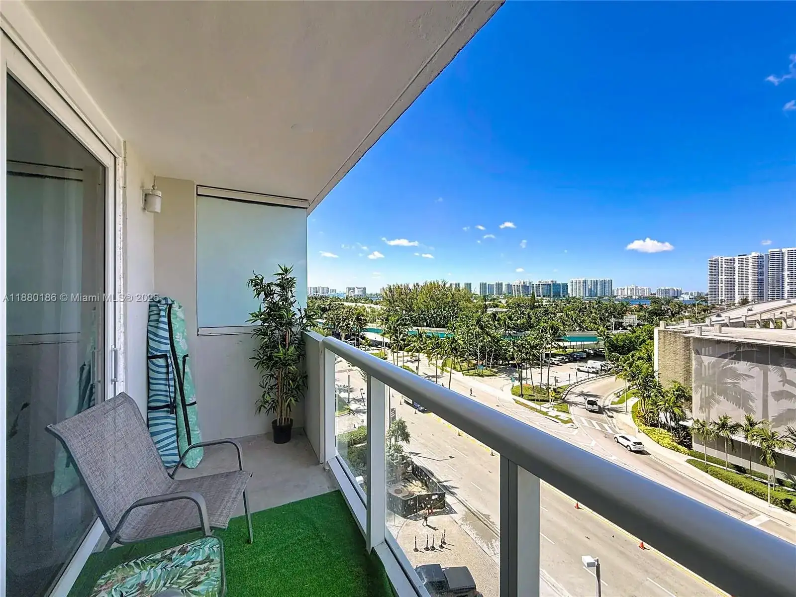 19201 Collins Ave # 636, Sunny Isles Beach FL 33160 photo 2