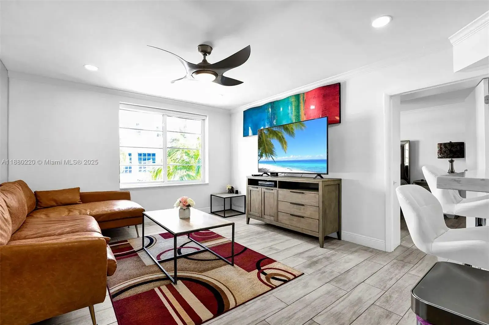 2 bedroom 2 bath Residential for sale at 1460 Ocean Dr # 305, Miami Beach FL 33139