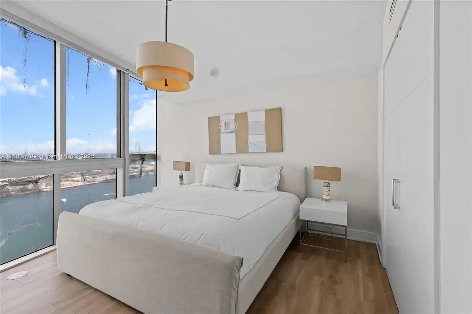 465 Brickell Ave # 4901, Miami FL 33131 photo 2