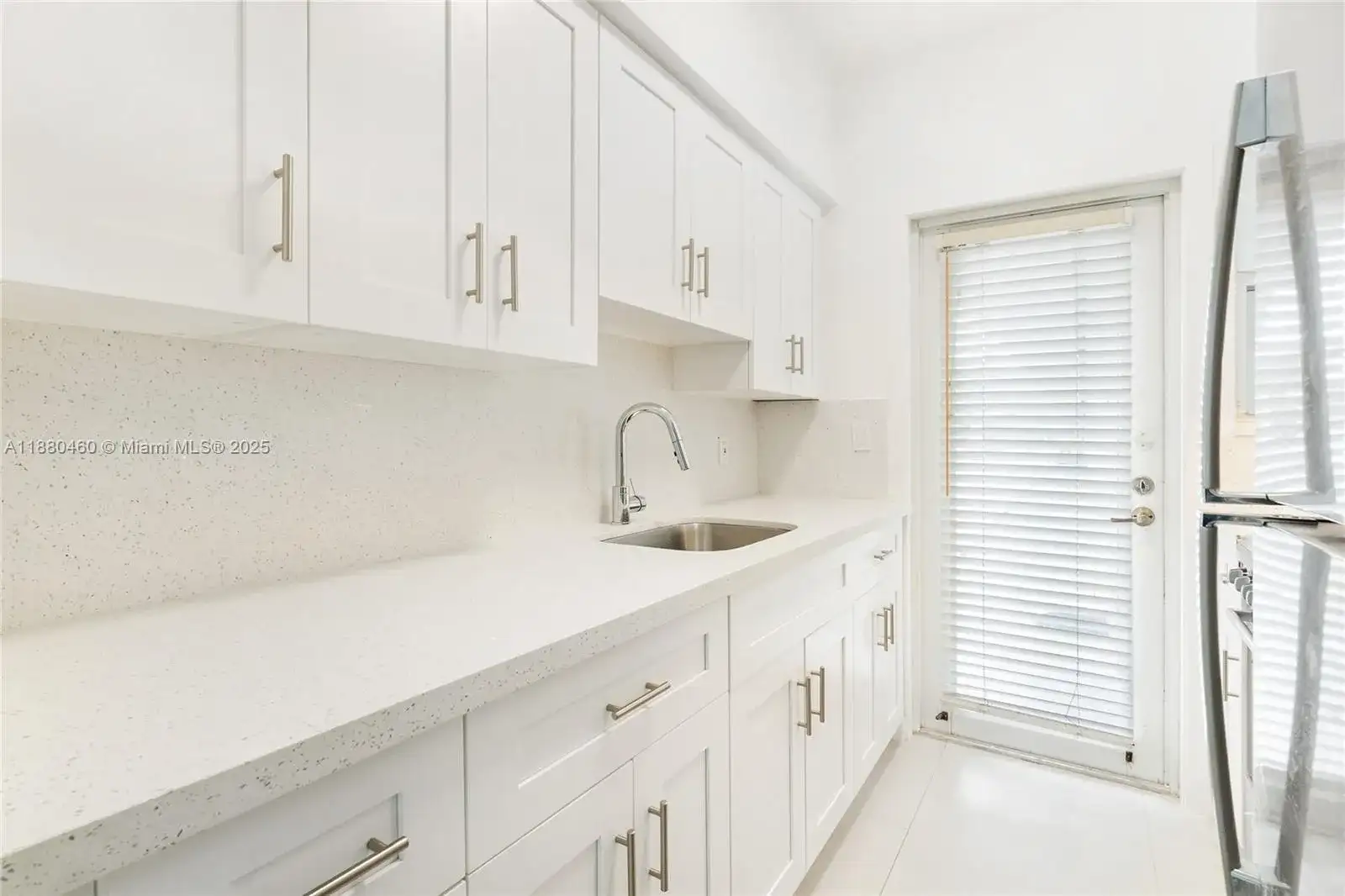 6930 Rue Versailles # 24, Miami Beach FL 33141 photo 5